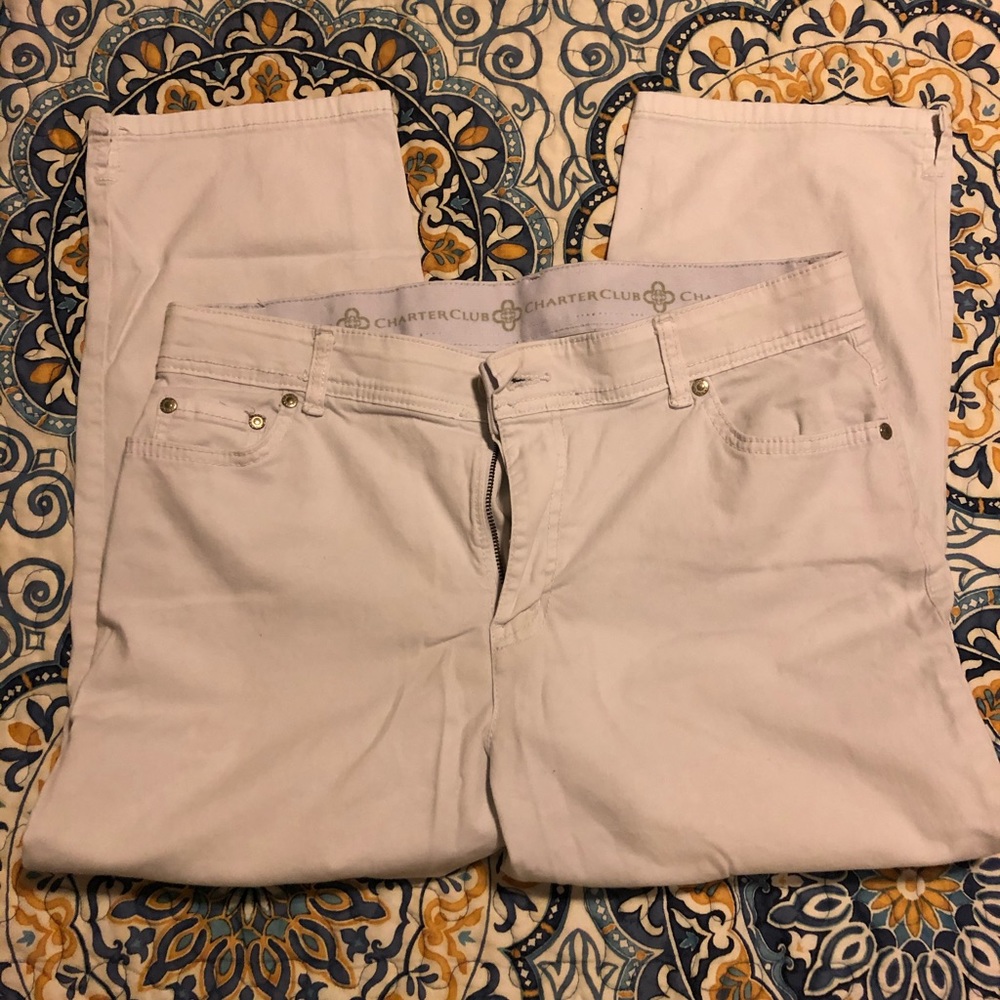 🎈SOLD🎈White Charter Club Capris